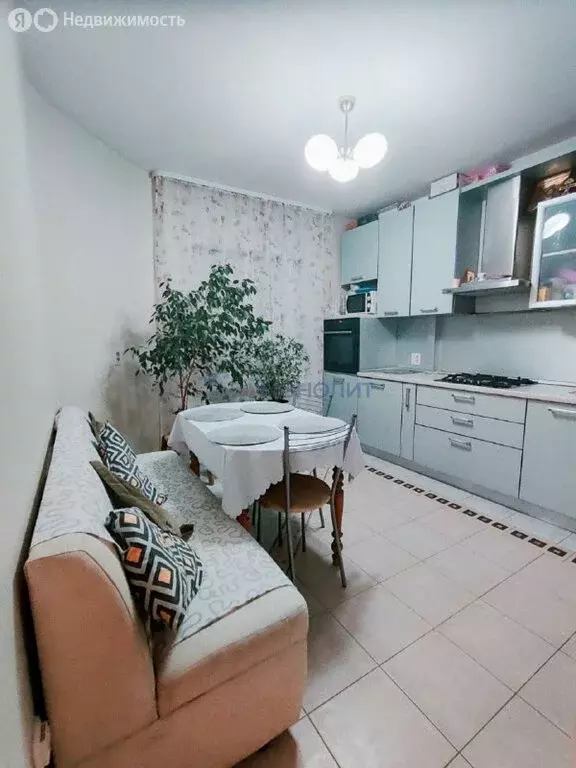 3-комнатная квартира: Чебоксары, улица Ивана Франко, 6/1 (73.7 м) - Фото 1