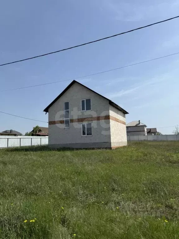 Дом в Белгородская область, Белгородский район, с. Стрелецкое ул. ... - Фото 0