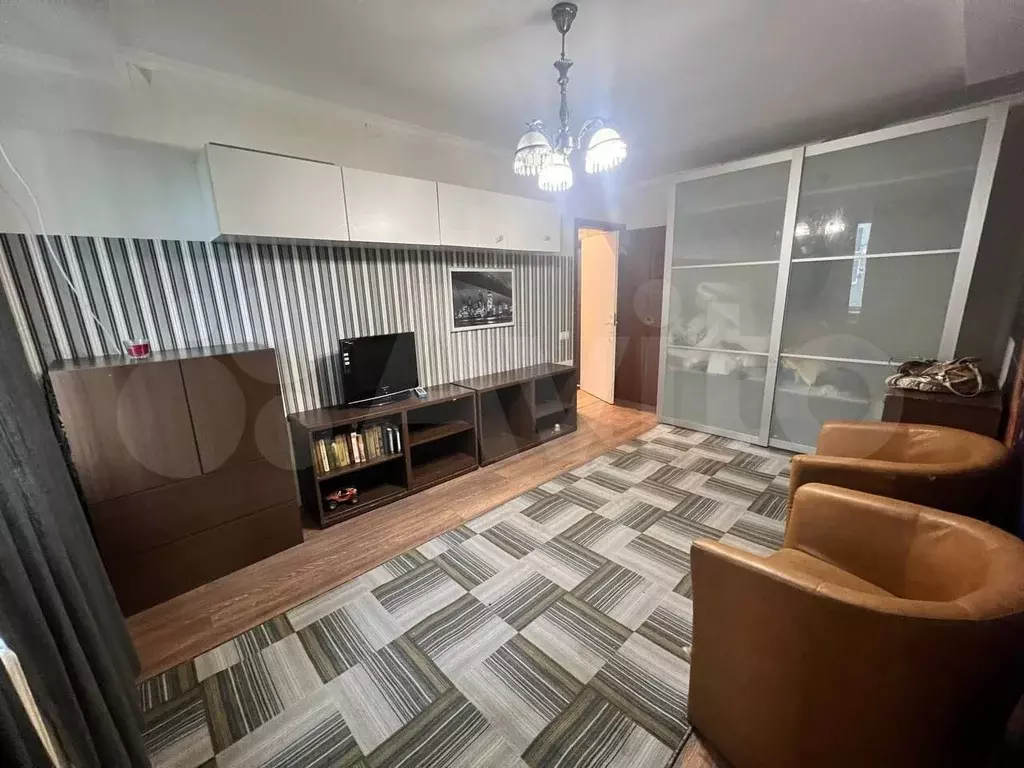 3-к. квартира, 50 м, 1/5 эт. - Фото 1