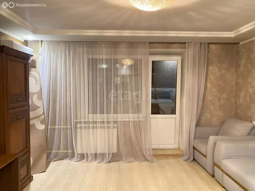 3-комнатная квартира: Абакан, улица Володарского, 6 (66.2 м) - Фото 2