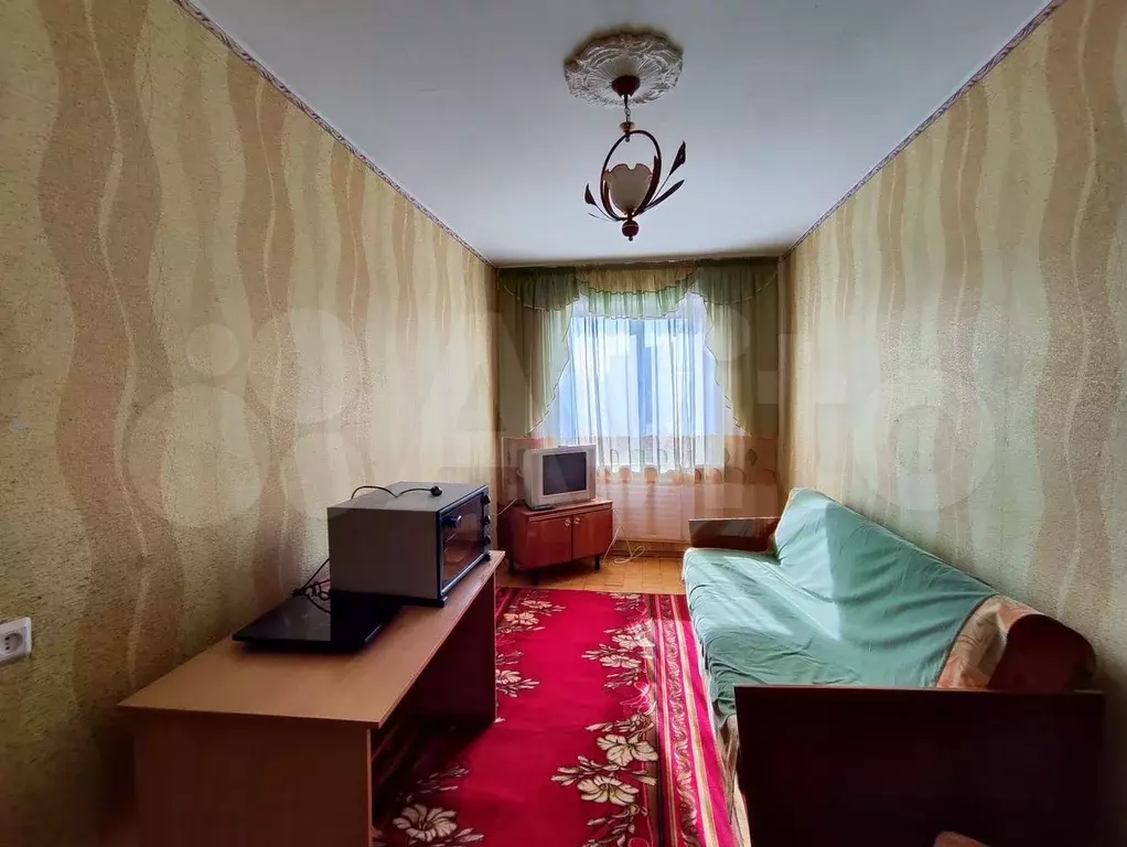 Комната 15,4 м в 4-к., 4/9 эт. - Фото 0