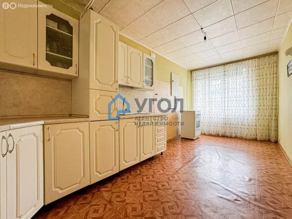 3-комнатная квартира: Нефтегорск, Пионерская улица, 10 (80 м) - Фото 0