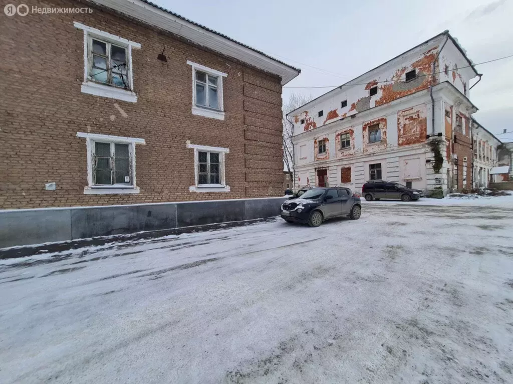 1к в 8-комнатной квартире (16 м) - Фото 1