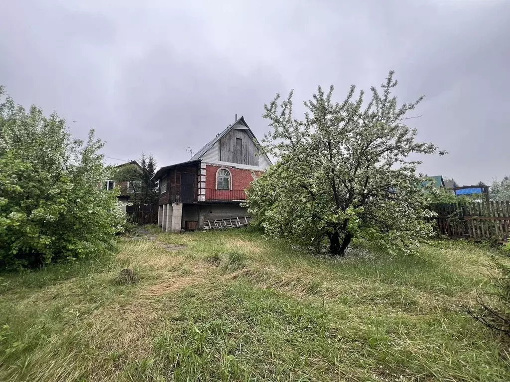 Дом в Омская область, Омск Каучук СНТ, 350 (50 м) - Фото 1