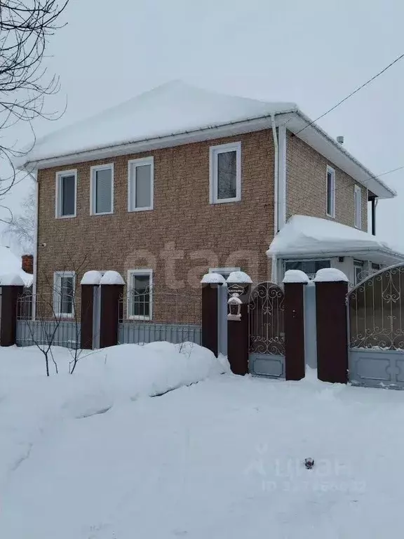 Дом в Брянская область, Клинцы ул. Плоткина (140 м) - Фото 1