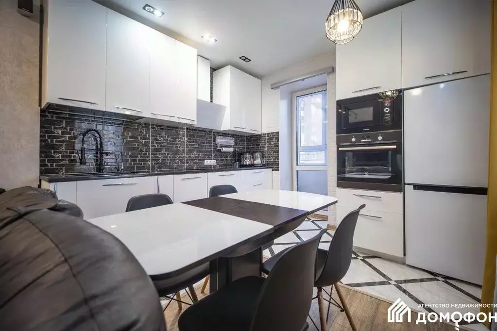 1-к кв. Омская область, Омск ул. Красный Путь, 139к1 (43.4 м) - Фото 1