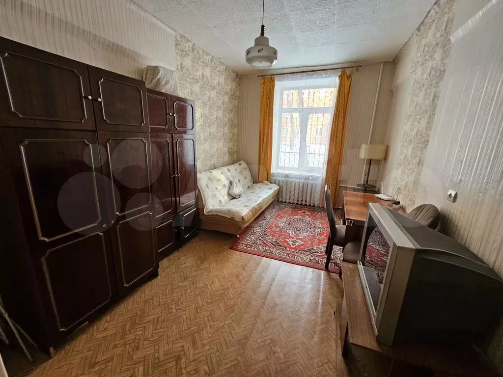 Комната 18 м в 2-к., 1/5 эт. - Фото 0