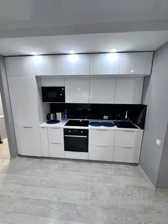 1-к кв. Крым, Симферополь ул. Караманова, 3 (46.0 м) - Фото 2