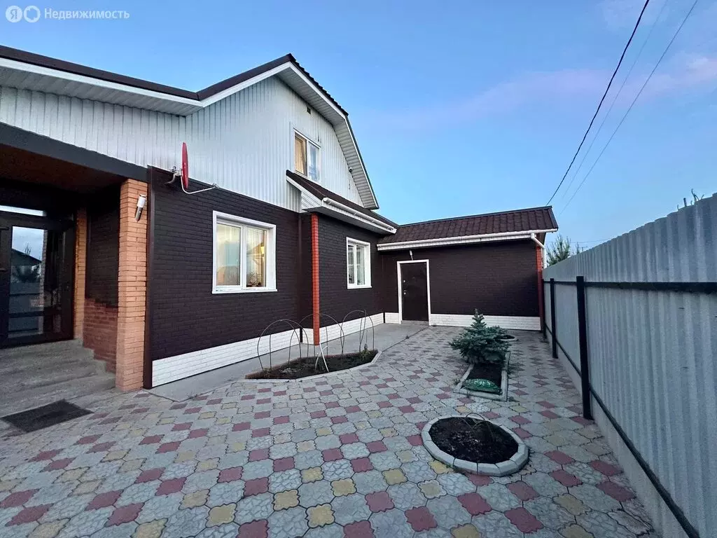 Дом в Усть-Абаканский район, район развилки автодорог ... - Фото 1