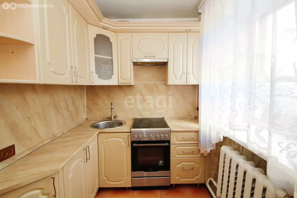 3-комнатная квартира: Ялуторовск, улица Свободы, 243 (59.5 м) - Фото 1