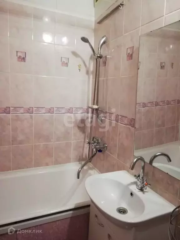 Продаётся 3-к квартира, 62.2 м - Фото 1