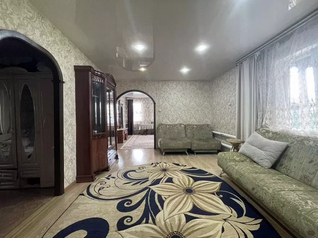 Дом в Омская область, Омск пер. 4-й Семиреченский, 4 (80 м) - Фото 1