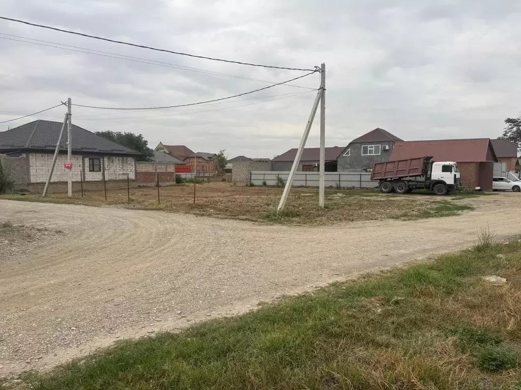 Участок в Чеченская республика, Грозный Парниковая ул., 22/15 (9.8 ... - Фото 1