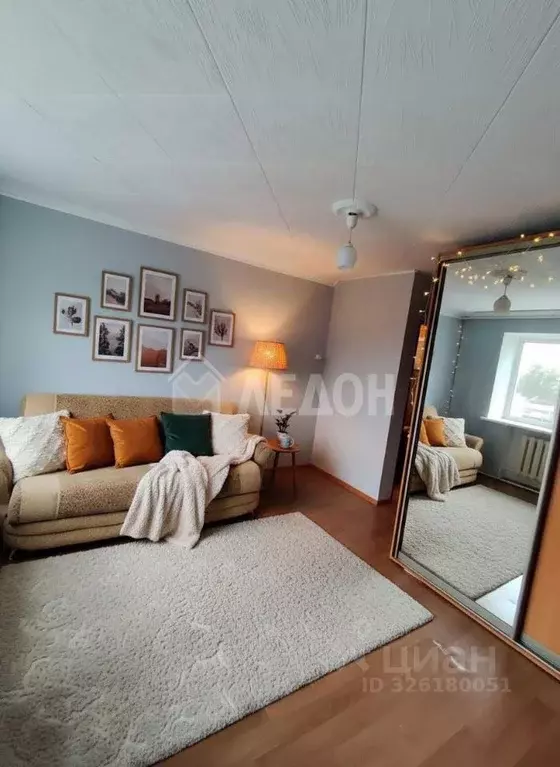 Комната Омская область, Омск Городок Нефтяников мкр, ул. 19-го ... - Фото 1