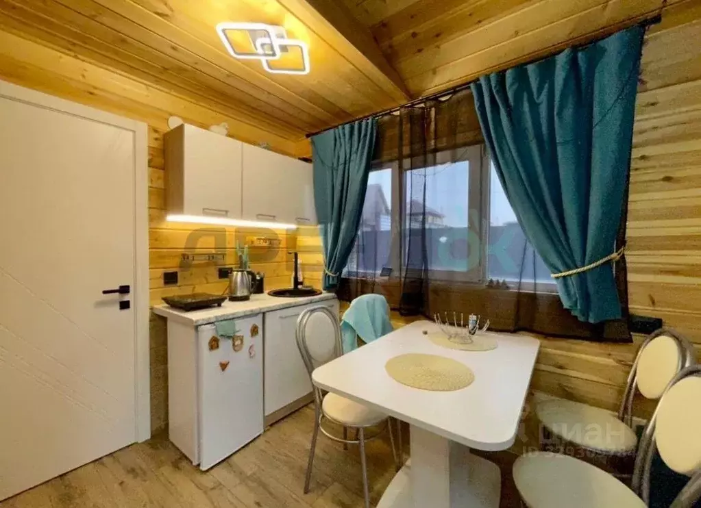 Дом в Татарстан, Лаишевский район, Большекабанское с/пос, с. Малые ... - Фото 1