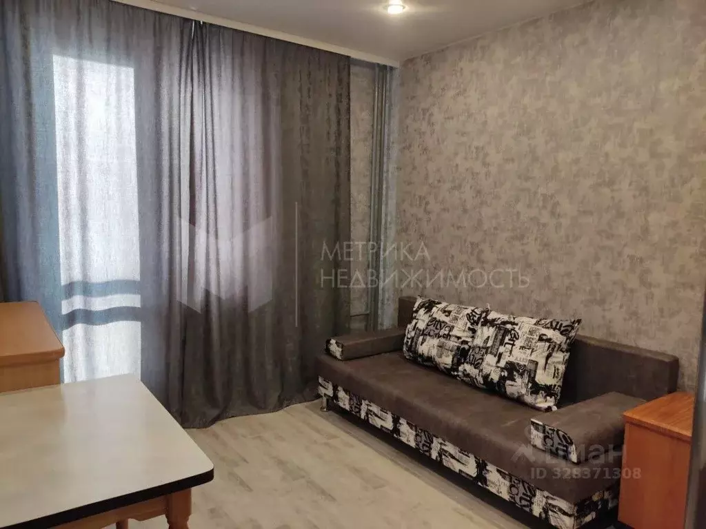 Студия Тюменская область, Тюмень Антипино мкр, ул. Буденного, 1Ак1 ... - Фото 1