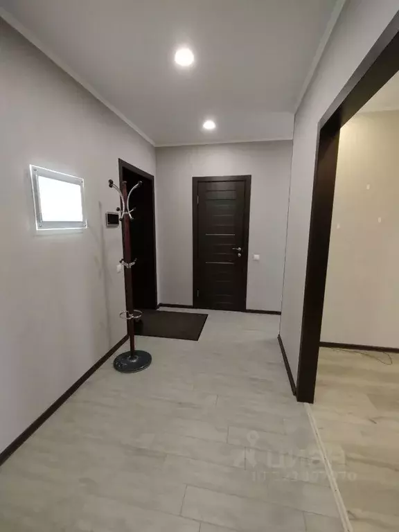 2-к кв. Омская область, Омск Пригородная ул., 25к2 (66.4 м) - Фото 0