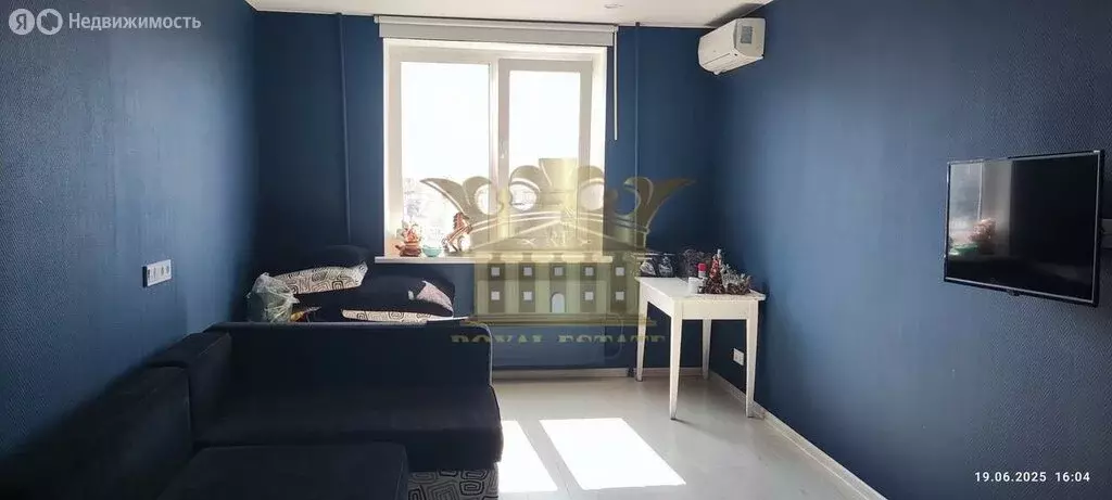 3-комнатная квартира: Симферополь, Балаклавская улица, 67 (68.2 м) - Фото 1