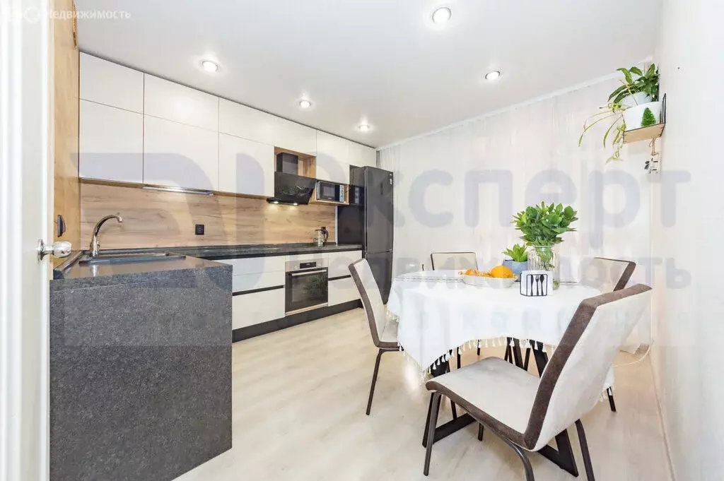 2-комнатная квартира: Екатеринбург, Латвийская улица, 56 (51.6 м) - Фото 2