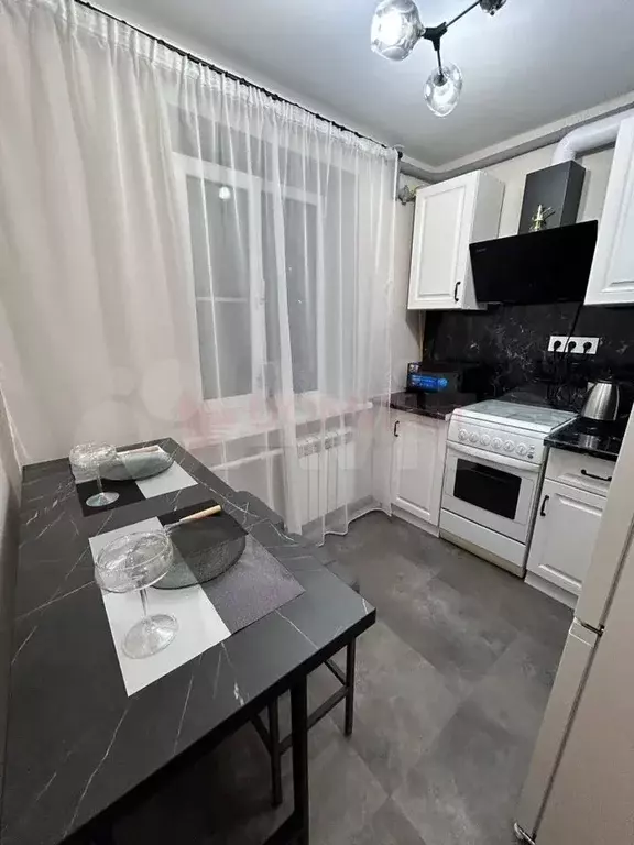 1-к. квартира, 30 м, 1/2 эт. - Фото 0