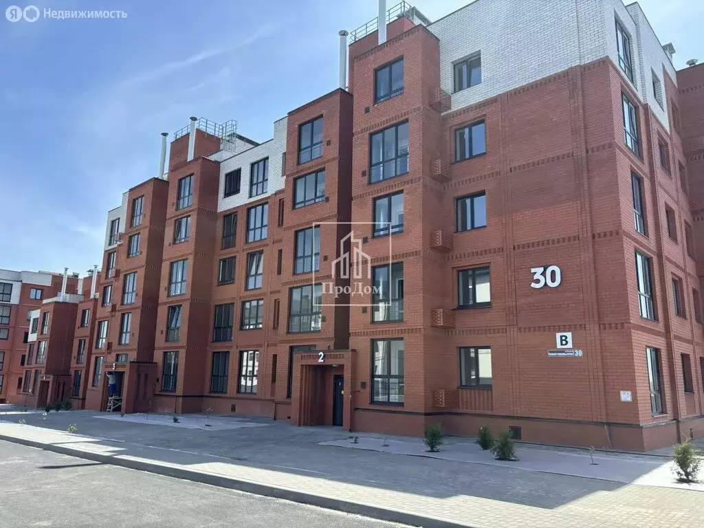 2-комнатная квартира: Губкин, Севастопольская улица, 30 (59.6 м) - Фото 1