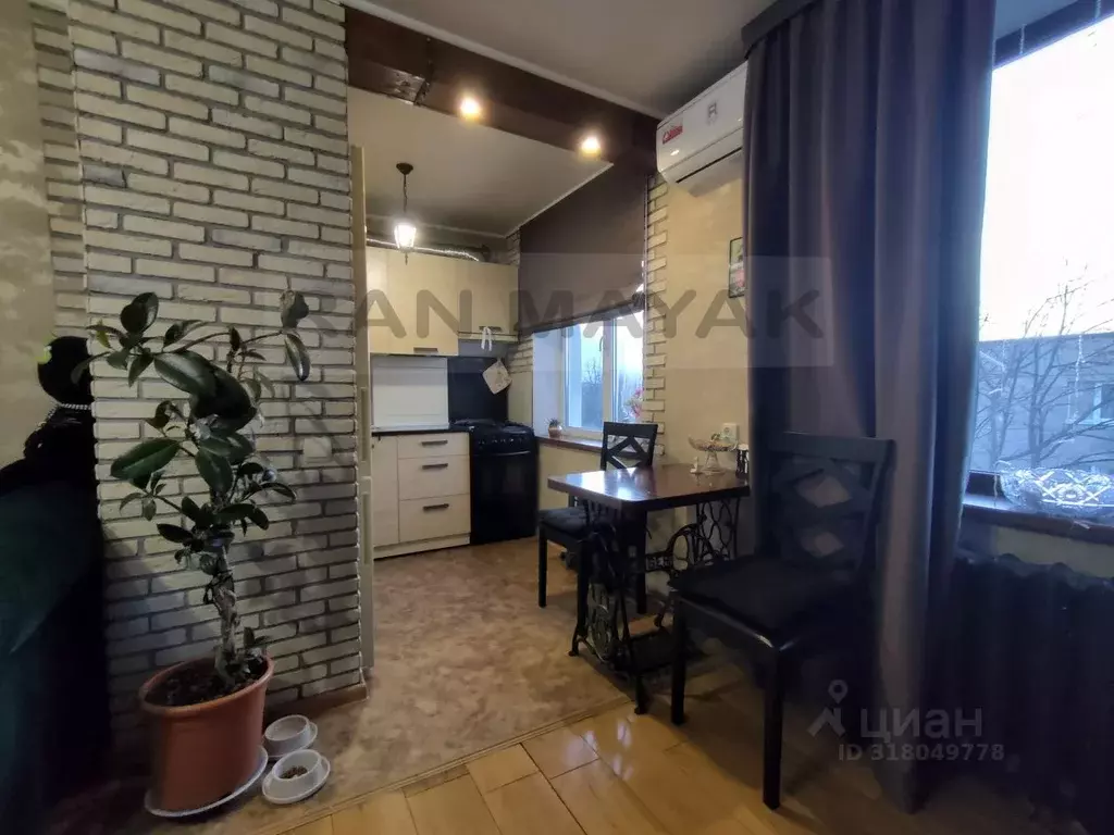 3-к кв. Адыгея, Майкоп Краснооктябрьская ул., 45 (55.0 м) - Фото 1