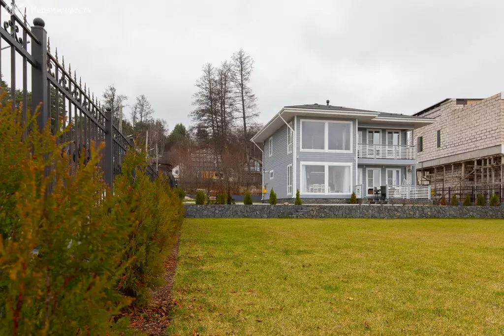 Дом в Пески, коттеджный посёлок Золотые пески, 70 (181.5 м) - Фото 1