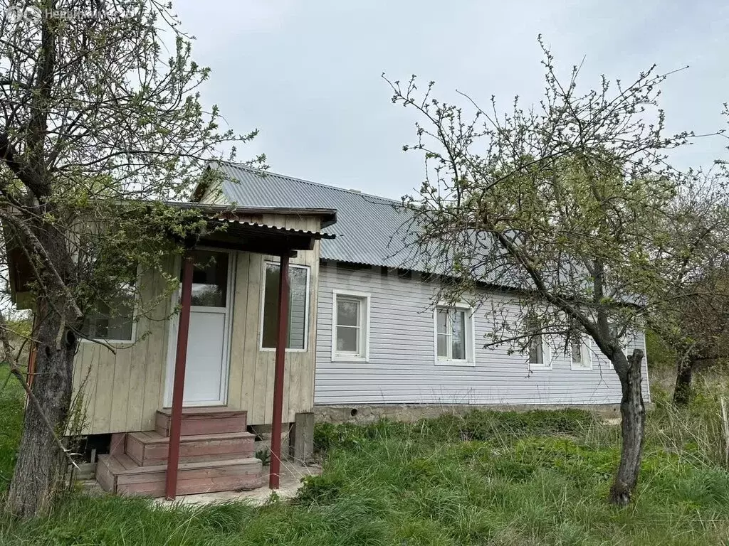 Дом в Тульская область, городской округ Новомосковск, деревня ... - Фото 1