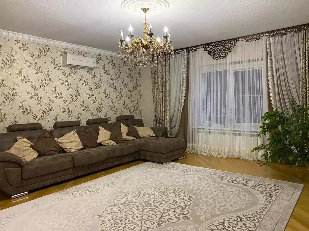 Дом в Краснодарский край, Лабинск Советская ул., 55 (236 м) - Фото 1