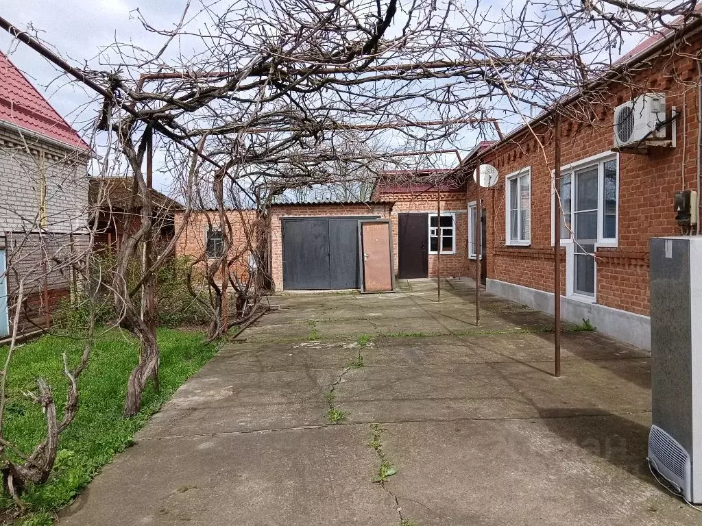 Дом в Краснодарский край, Тбилисская ст-ца пер. Олимпийский, 11 (134 ... - Фото 2