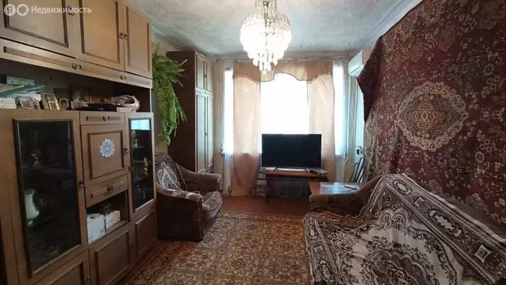 3-комнатная квартира: Белая Калитва, улица 1-я Линия, 59 (56.1 м) - Фото 0