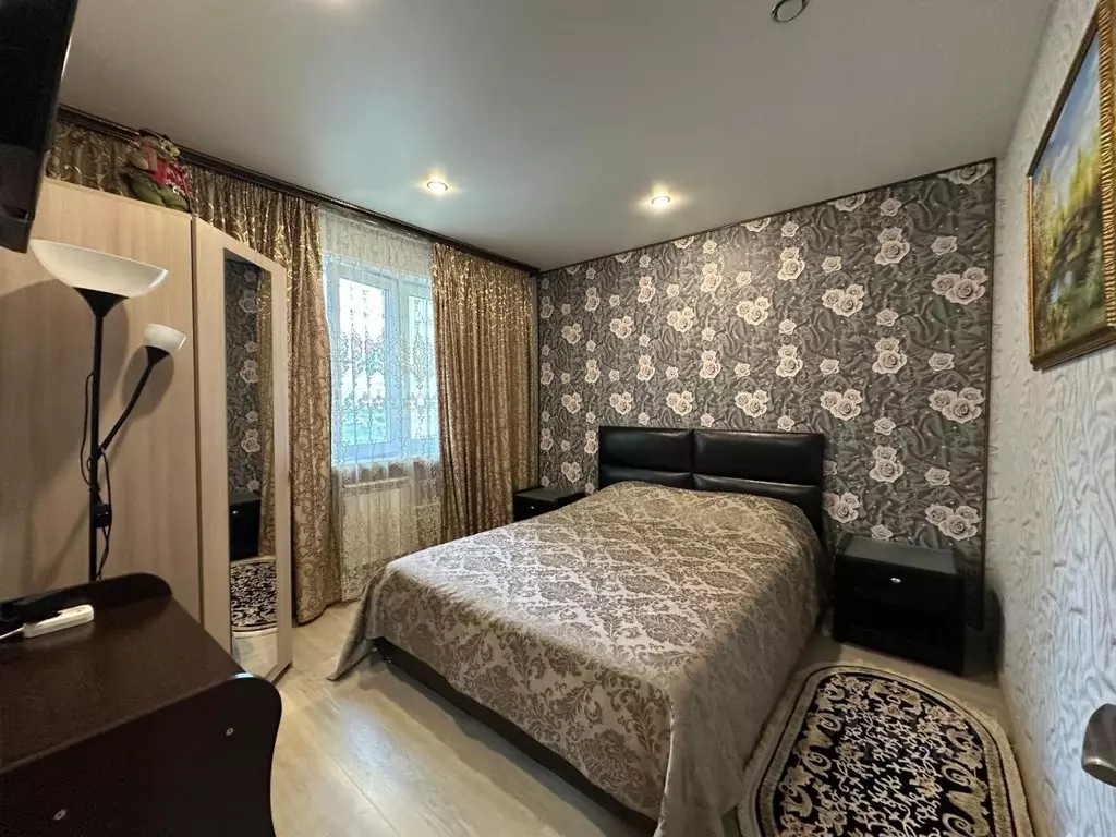 2-к кв. Ямало-Ненецкий АО, Новый Уренгой Энтузиастов мкр, 1 (53.0 м) - Фото 1