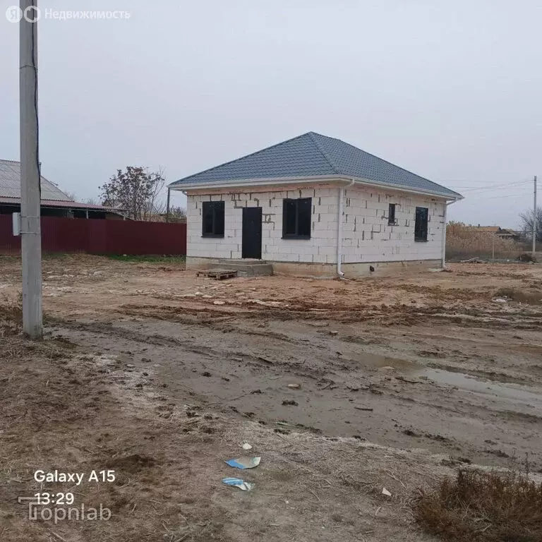 Дом в Астрахань, 13-й Сквозной переулок, 9 (71 м) - Фото 2