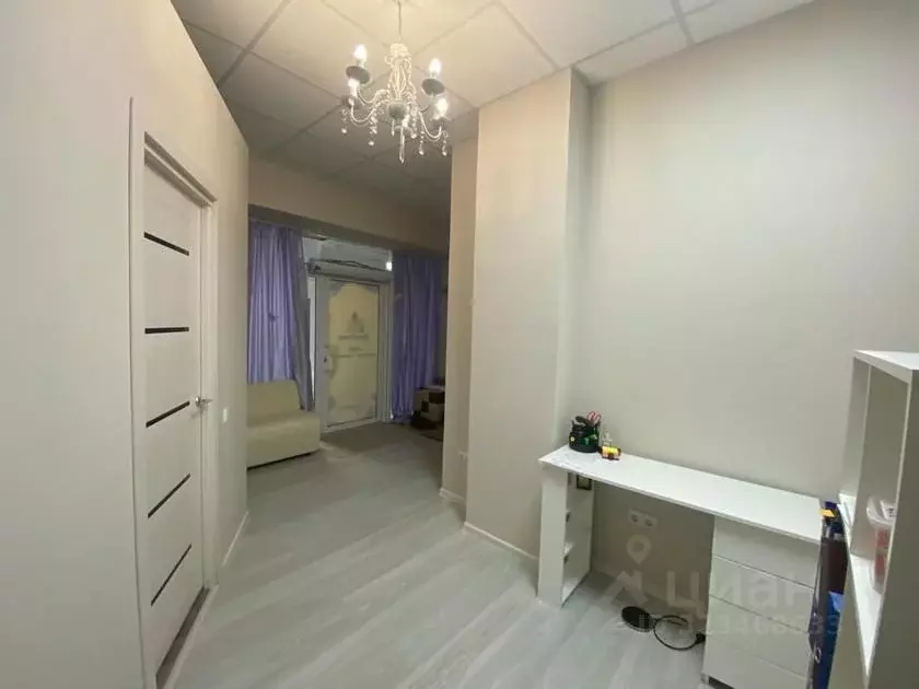 Торговая площадь в Ханты-Мансийский АО, Сургут Университетская ул., 15 ... - Фото 1