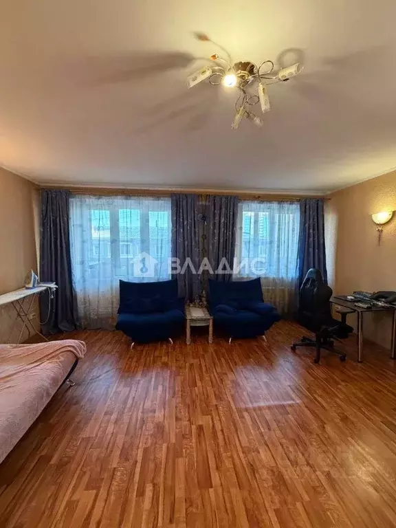 1-к кв. Бурятия, Улан-Удэ ул. Смолина, 54А (55.7 м) - Фото 1