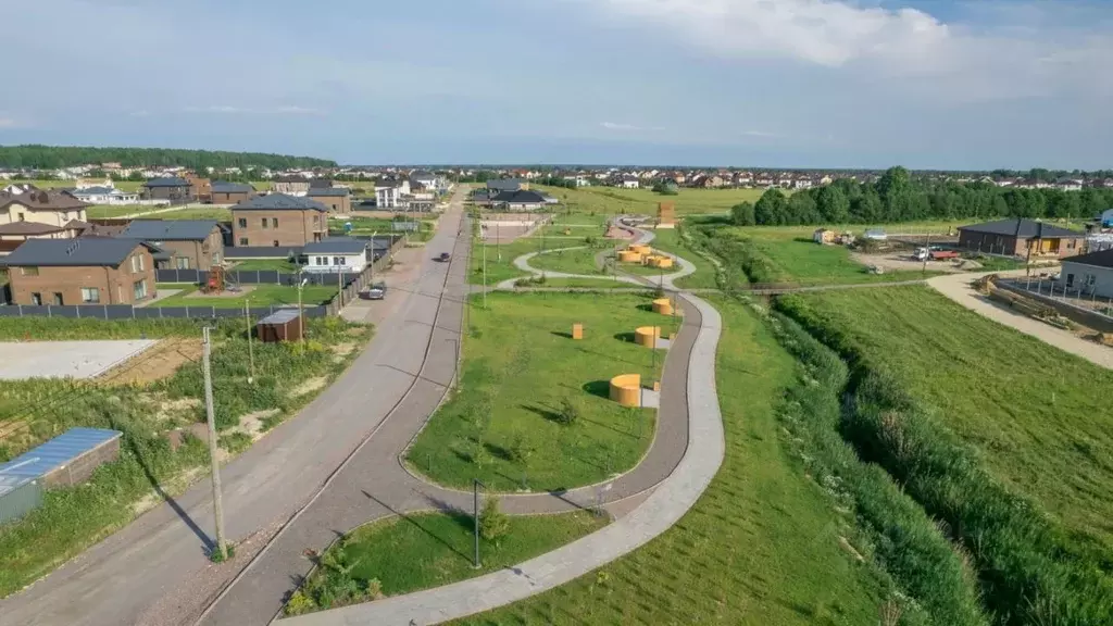Участок в Ленинградская область, Гатчинский муниципальный округ, д. ... - Фото 1