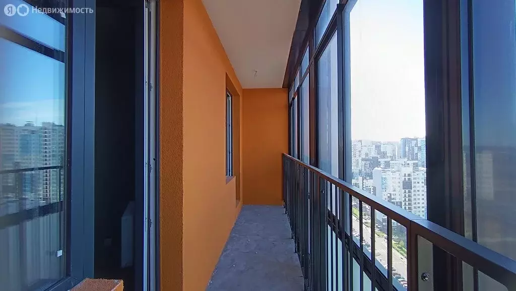 3-комнатная квартира: Санкт-Петербург, Плесецкая улица, 21 (70 м) - Фото 1