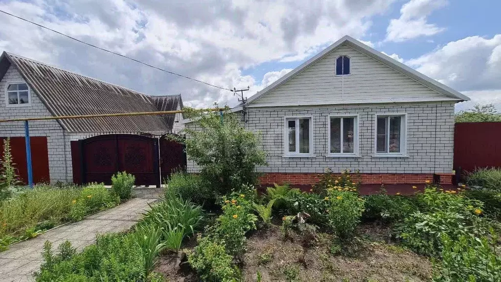 Дом в Белгородская область, Волоконовка рп ул. Тургенева, 2 (100 м) - Фото 0