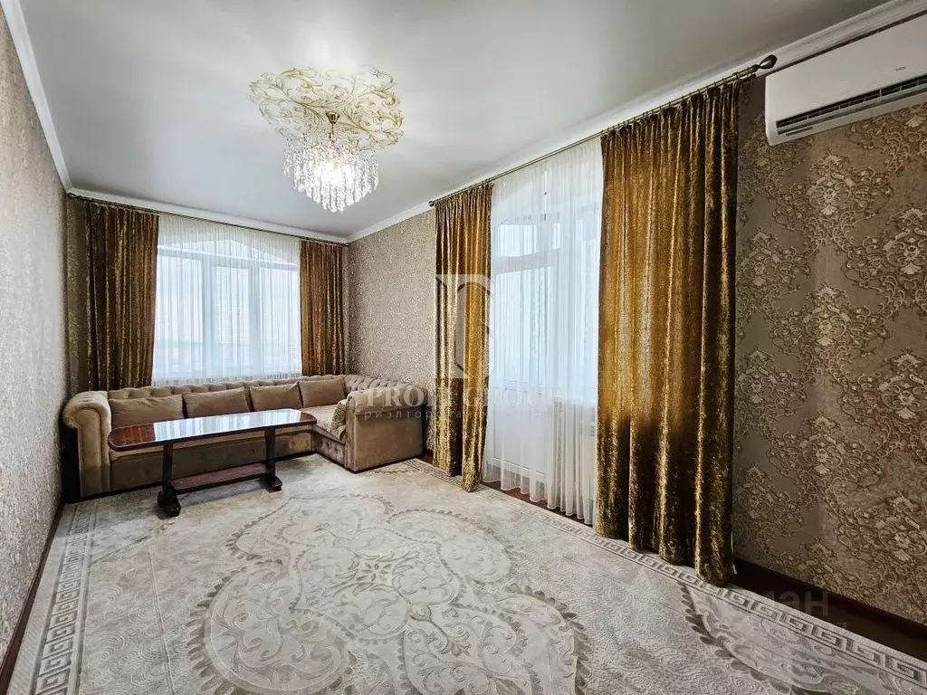 3-к кв. Дагестан, Махачкала ул. Кадиева (72.1 м) - Фото 0