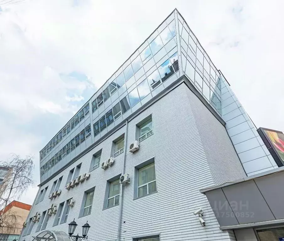 Офис в Москва ул. Крымский Вал, 3С2 (390 м) - Фото 1