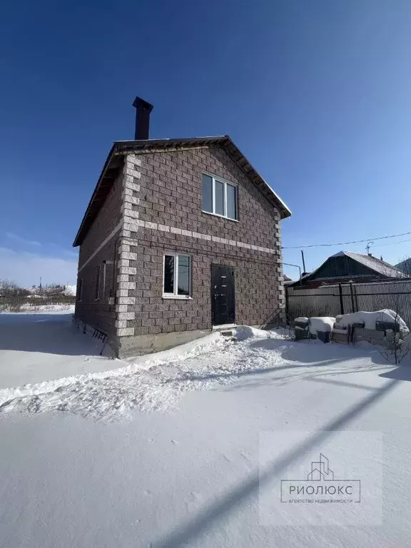 Дом в Челябинская область, с. Агаповка ул. Пролетарская (140 м) - Фото 2