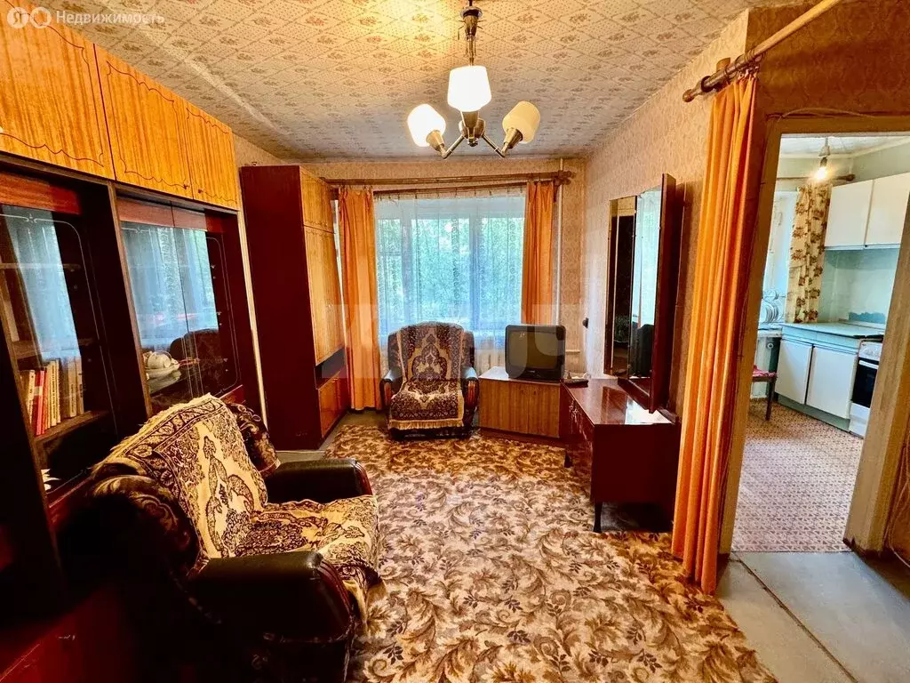 2-комнатная квартира: Сокол, улица Суворова, 24 (44 м) - Фото 0