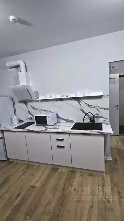 Студия Свердловская область, Екатеринбург ул. Паригория Суетина, 3 ... - Фото 1