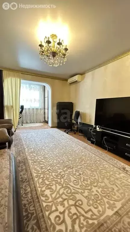 3-комнатная квартира: Владикавказ, Международная улица, 2 (75 м) - Фото 1