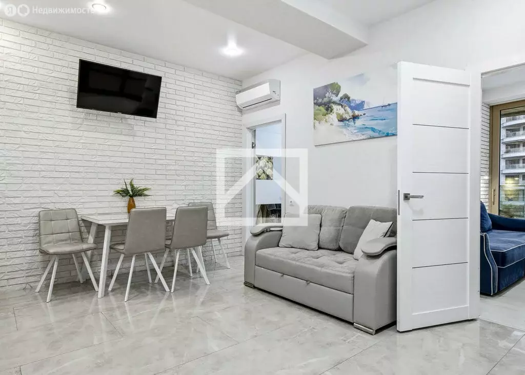 3-комнатная квартира: Ялта, квартал Приморский парк имени Гагарина, 9 ... - Фото 1