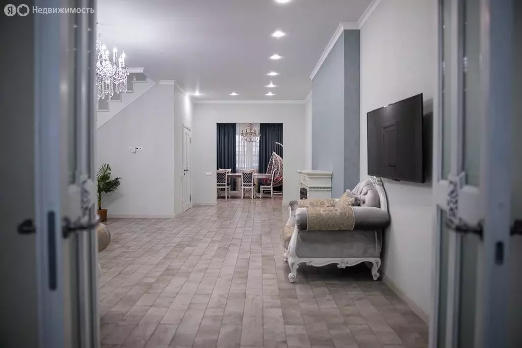 Дом в Краснодар, Фестивальный микрорайон, улица Федосеева (265.9 м) - Фото 1