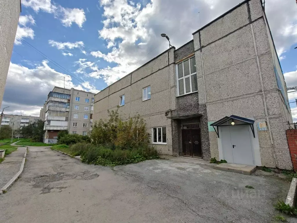 Помещение свободного назначения в Свердловская область, Ревда ул. ... - Фото 1