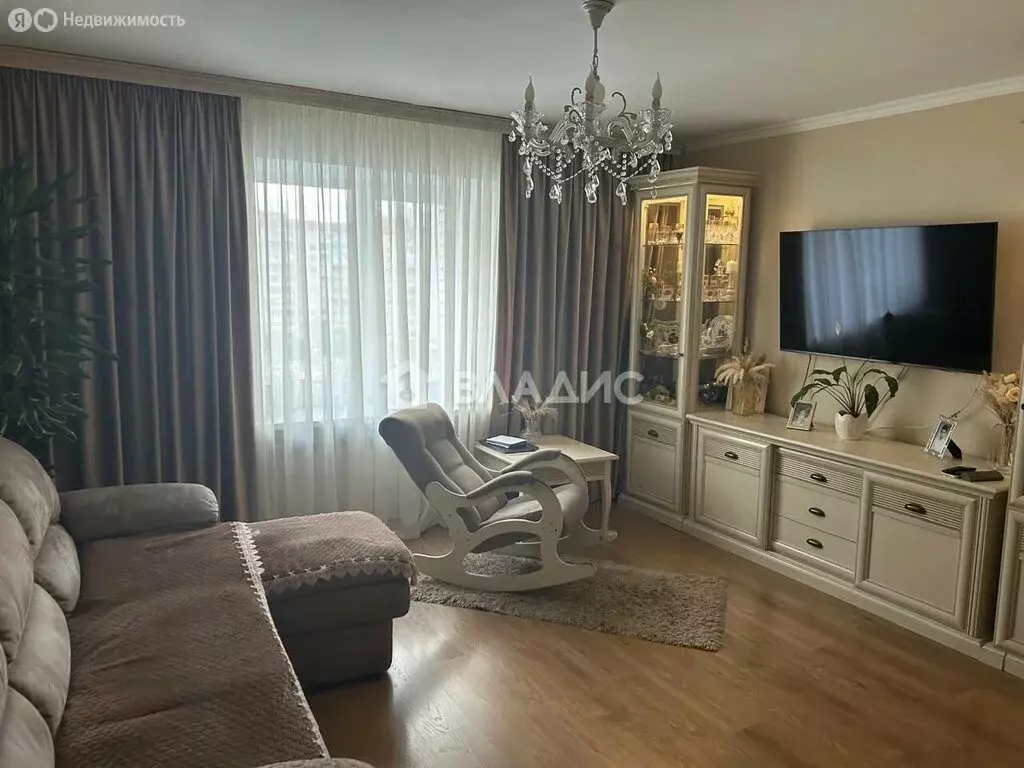 3-комнатная квартира: Санкт-Петербург, улица Бадаева, 5 (76 м) - Фото 2