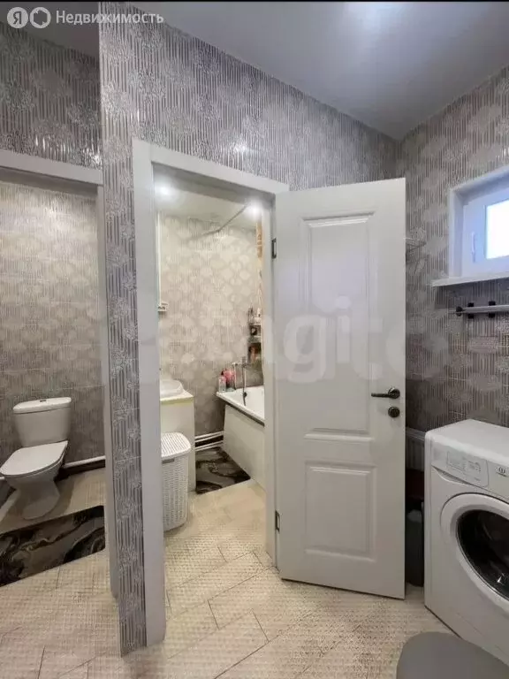 Дом в Ялуторовск, улица Егорова, 50 (81 м) - Фото 1