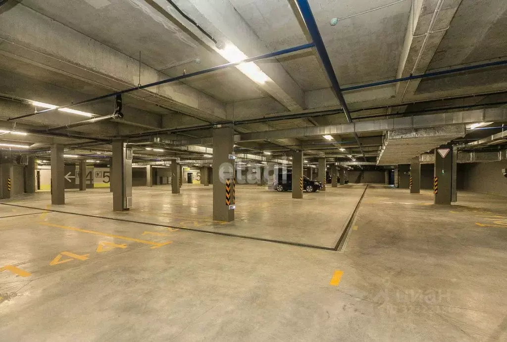 Гараж в Тюменская область, Тюмень ул. Пожарных и Спасателей, 1к1 (13 ... - Фото 1